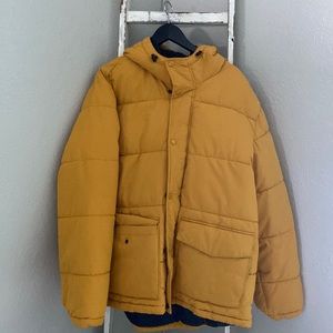 Old navy puffer jacket 🧥